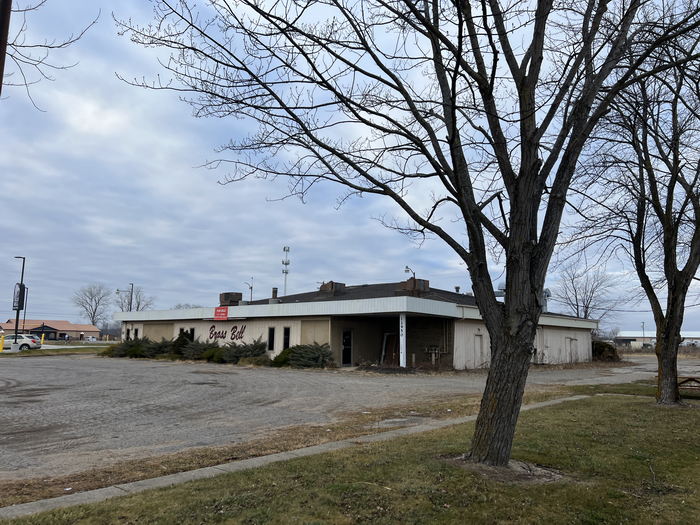 Brass Bell Motel & Restaurant (Oyo Hotel) - Dec 11 2022 Photo Of Restaurabt (newer photo)